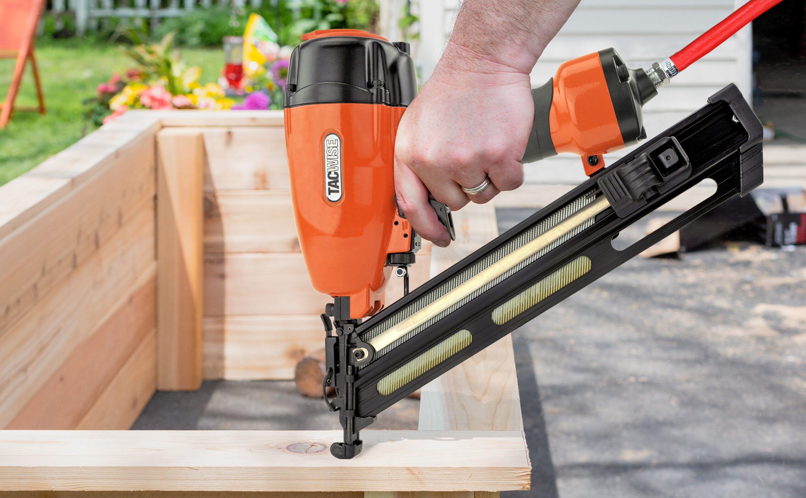 64mm Inclined Air Nailer – Image 2