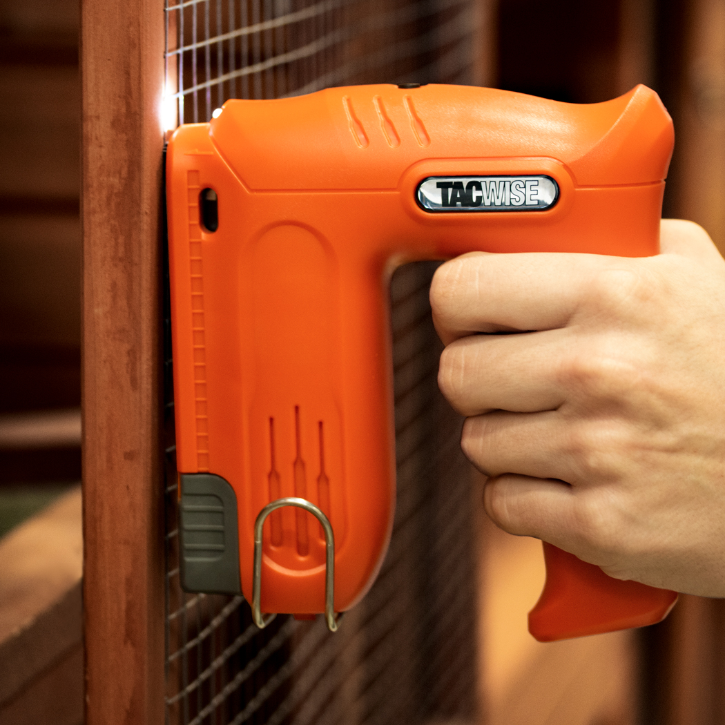 Hobby 53-13EL Cordless 4V Staple/Nail Gun with 6000 Staples and Storage Bag – Image 5