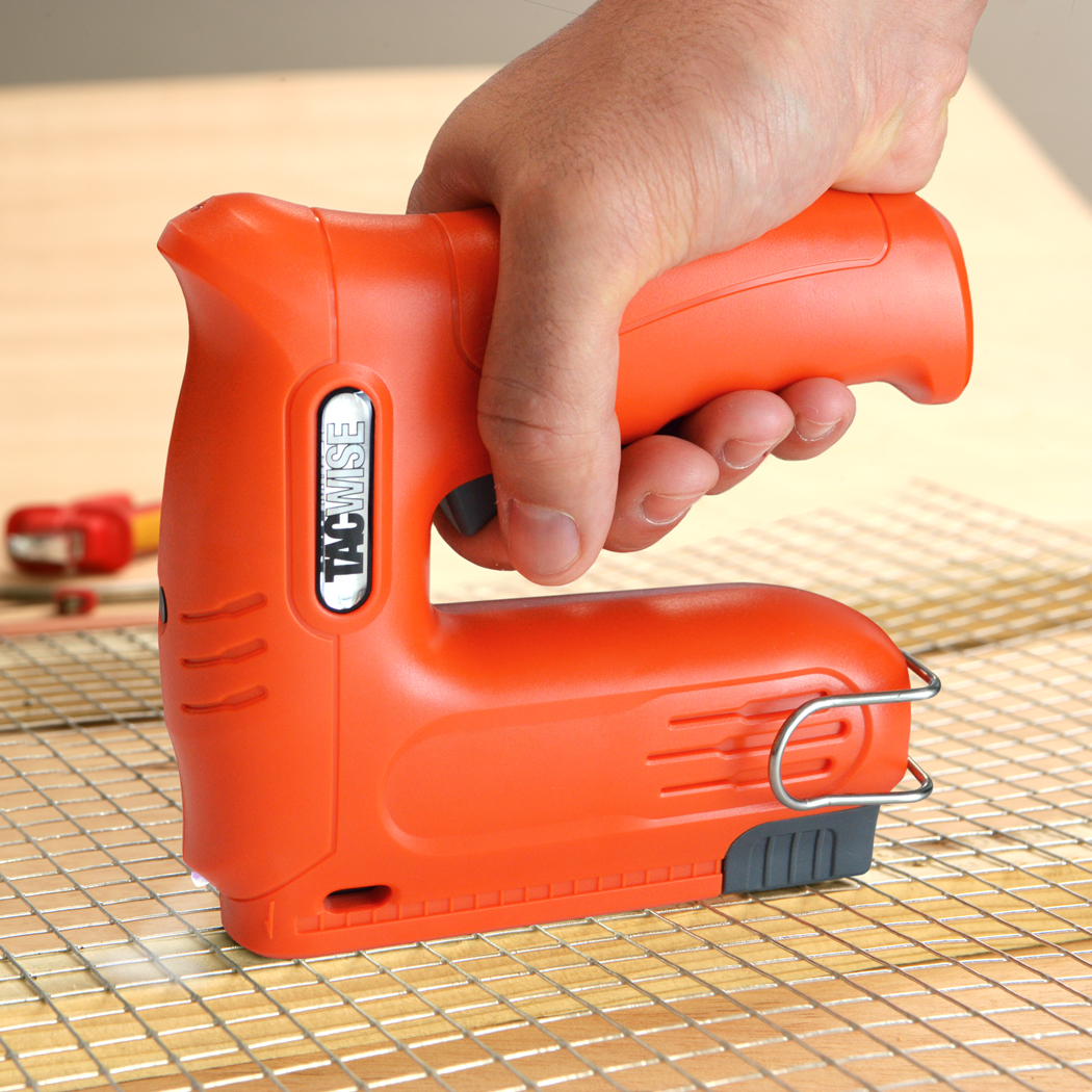 Hobby 53-13EL Cordless 4V Staple/Nail Gun with 6000 Staples and Storage Bag – Image 2